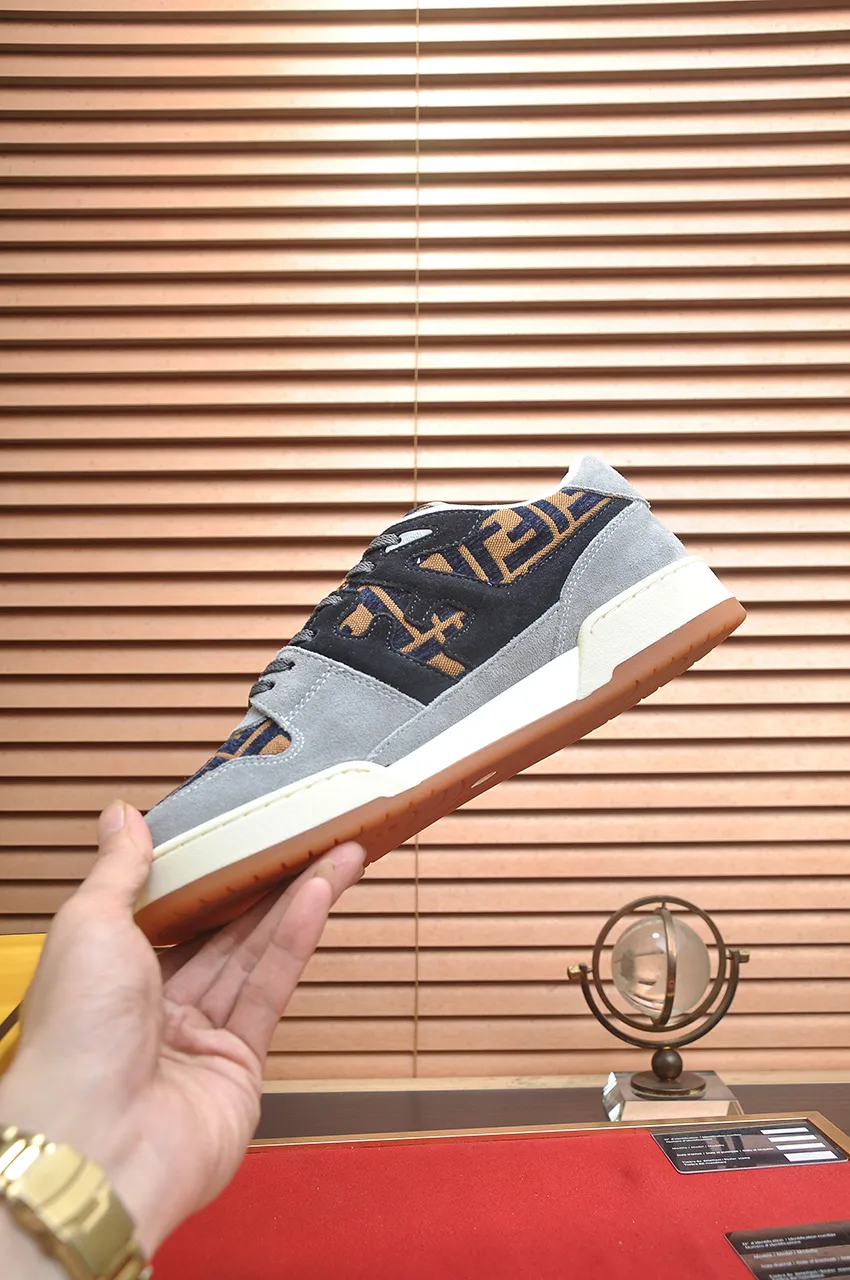 Men's shoes 💰600💶 [Fendi] The latest couple model 🔥 Many 💑 stars have the same style. FD match is a one-to-one replica of the original version. The first fendi match created by designer Kim Jones and Trainer basketball sneakers by Donkey. Material: Original silk leather. Lining: breathable mesh. Packaging: Original 1:1 matching high-end packaging. Size: Female 35-40 Male 38-44 (45 46. Custom-made (no return or exchange)